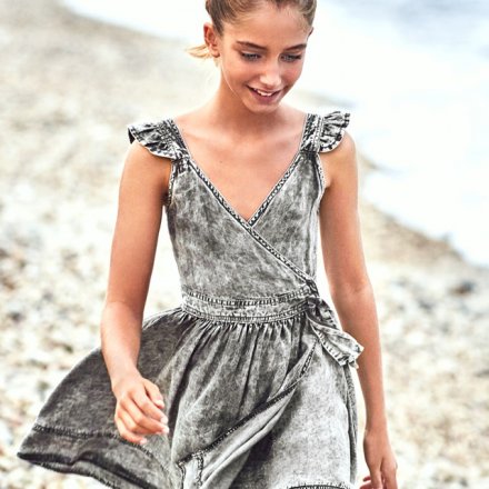 Dievčenské letné šaty z mäkkej rifloviny